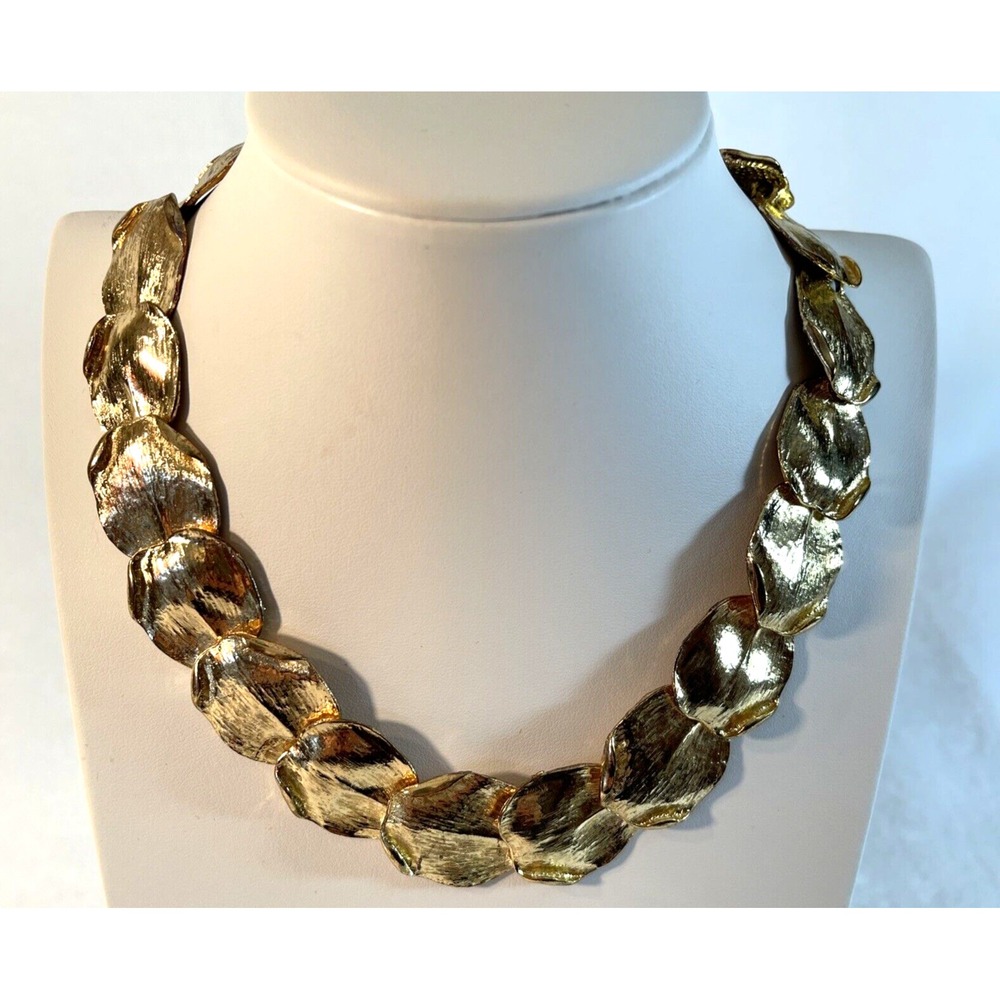 Vintage Gold Tone Runway Chunky Choker Necklace Petal Link‎ Toggle Clasp 16"